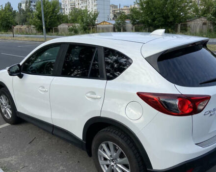 Белый Мазда СХ-5, объемом двигателя 2.2 л и пробегом 165 тыс. км за 13400 $, фото 9 на Automoto.ua