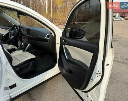 Белый Мазда СХ-5, объемом двигателя 2.2 л и пробегом 193 тыс. км за 15800 $, фото 18 на Automoto.ua