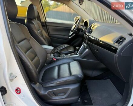 Мазда СХ-5 2014 в Луцке на Automoto.ua Белый Мазда СХ-5, объемом двигателя 2.2 л и пробегом 216 тыс. км за 13799 $, фото 35 на Automoto.ua