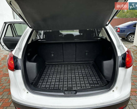 Белый Мазда СХ-5, объемом двигателя 2.19 л и пробегом 295 тыс. км за 12999 $, фото 20 на Automoto.ua