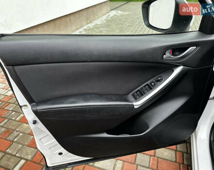 Белый Мазда СХ-5, объемом двигателя 2.19 л и пробегом 295 тыс. км за 12999 $, фото 39 на Automoto.ua