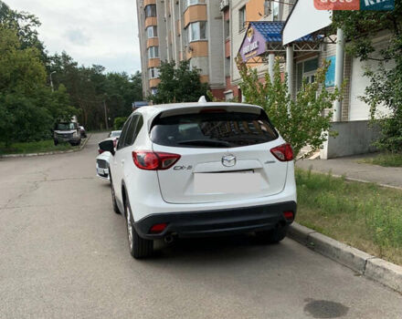 Белый Мазда СХ-5, объемом двигателя 2.5 л и пробегом 153 тыс. км за 14999 $, фото 3 на Automoto.ua