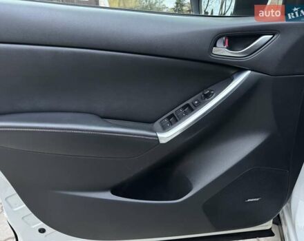 Білий Мазда СХ-5, об'ємом двигуна 2.2 л та пробігом 235 тис. км за 14500 $, фото 12 на Automoto.ua