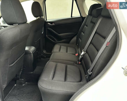 Белый Мазда СХ-5, объемом двигателя 2.19 л и пробегом 295 тыс. км за 12999 $, фото 30 на Automoto.ua