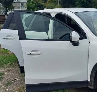 Білий Мазда СХ-5, об'ємом двигуна 2.19 л та пробігом 173 тис. км за 14000 $, фото 3 на Automoto.ua