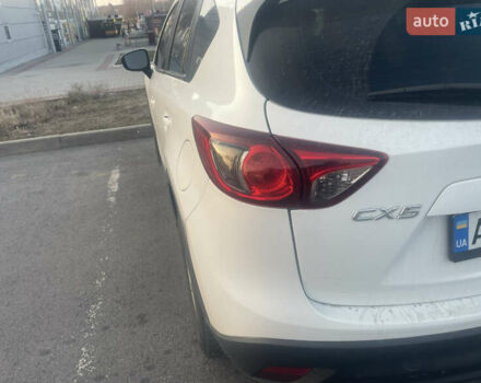 Белый Мазда СХ-5, объемом двигателя 2.5 л и пробегом 164 тыс. км за 14300 $, фото 3 на Automoto.ua