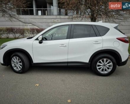 Белый Мазда СХ-5, объемом двигателя 2.2 л и пробегом 128 тыс. км за 16500 $, фото 5 на Automoto.ua