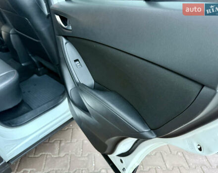 Белый Мазда СХ-5, объемом двигателя 2.2 л и пробегом 127 тыс. км за 14550 $, фото 41 на Automoto.ua