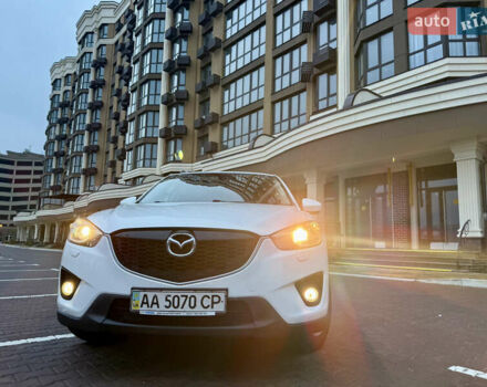 Белый Мазда СХ-5, объемом двигателя 2.2 л и пробегом 127 тыс. км за 14550 $, фото 5 на Automoto.ua
