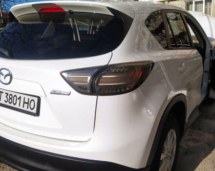 Белый Мазда СХ-5, объемом двигателя 2.49 л и пробегом 130 тыс. км за 13000 $, фото 8 на Automoto.ua