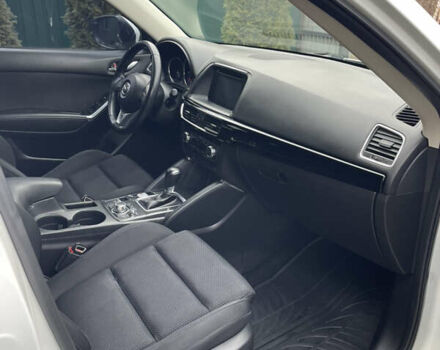 Білий Мазда СХ-5, об'ємом двигуна 2 л та пробігом 160 тис. км за 14499 $, фото 9 на Automoto.ua