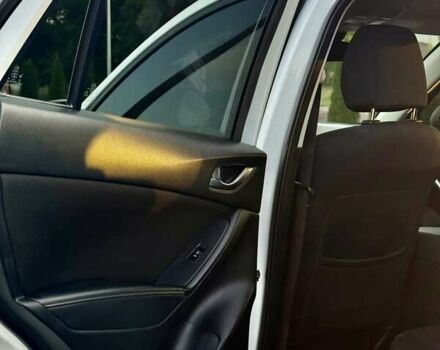 Мазда СХ-5 2015 в Черкассах на Automoto.ua Белый Мазда СХ-5, объемом двигателя 2.19 л и пробегом 220 тыс. км за 15100 $, фото 6 на Automoto.ua