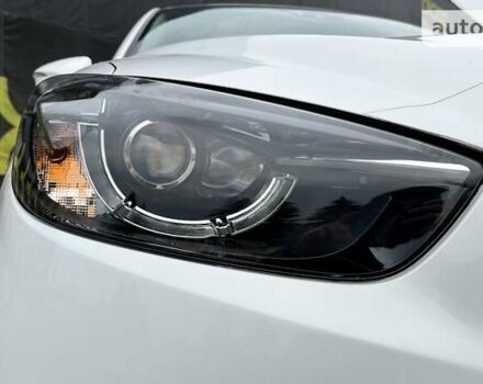 Белый Мазда СХ-5, объемом двигателя 2.2 л и пробегом 202 тыс. км за 17600 $, фото 6 на Automoto.ua