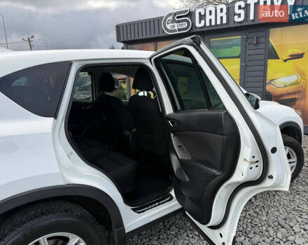 Белый Мазда СХ-5, объемом двигателя 2.2 л и пробегом 246 тыс. км за 15500 $, фото 36 на Automoto.ua