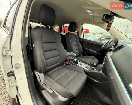 Белый Мазда СХ-5, объемом двигателя 2.2 л и пробегом 246 тыс. км за 15500 $, фото 25 на Automoto.ua