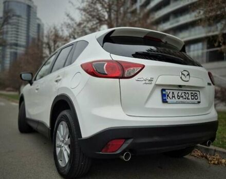 Белый Мазда СХ-5, объемом двигателя 2.2 л и пробегом 128 тыс. км за 16500 $, фото 10 на Automoto.ua