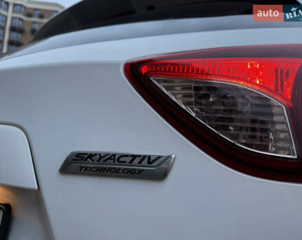 Белый Мазда СХ-5, объемом двигателя 2.2 л и пробегом 127 тыс. км за 14550 $, фото 9 на Automoto.ua