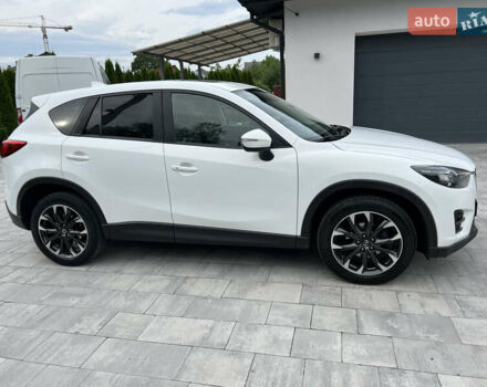 Белый Мазда СХ-5, объемом двигателя 2.2 л и пробегом 280 тыс. км за 14500 $, фото 4 на Automoto.ua