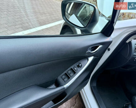 Белый Мазда СХ-5, объемом двигателя 2.2 л и пробегом 127 тыс. км за 14550 $, фото 52 на Automoto.ua