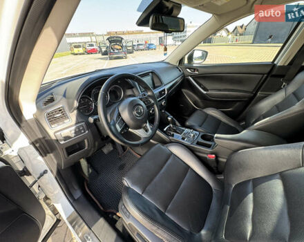Белый Мазда СХ-5, объемом двигателя 2.2 л и пробегом 235 тыс. км за 16500 $, фото 45 на Automoto.ua
