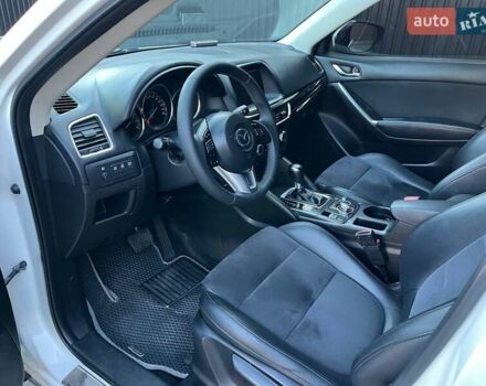 Мазда СХ-5 2015 в Казатине на Automoto.ua Белый Мазда СХ-5, объемом двигателя 2 л и пробегом 276 тыс. км за 15400 $, фото 31 на Automoto.ua