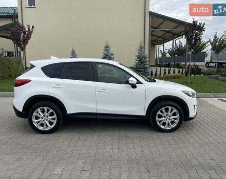 Белый Мазда СХ-5, объемом двигателя 2.2 л и пробегом 211 тыс. км за 16700 $, фото 4 на Automoto.ua