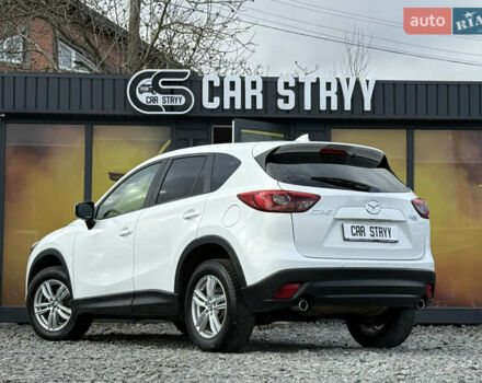 Белый Мазда СХ-5, объемом двигателя 2.2 л и пробегом 246 тыс. км за 15500 $, фото 2 на Automoto.ua