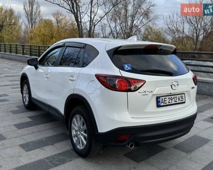 Білий Мазда СХ-5, об'ємом двигуна 2.49 л та пробігом 77 тис. км за 15500 $, фото 4 на Automoto.ua