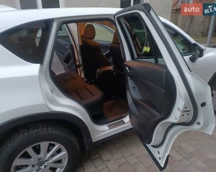 Білий Мазда СХ-5, об'ємом двигуна 2.2 л та пробігом 71 тис. км за 20000 $, фото 14 на Automoto.ua