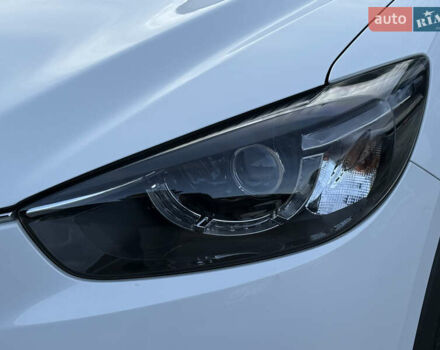 Білий Мазда СХ-5, об'ємом двигуна 2.2 л та пробігом 183 тис. км за 15999 $, фото 16 на Automoto.ua