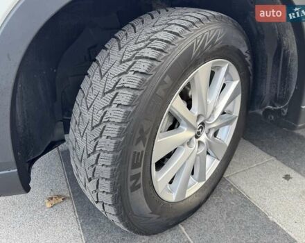 Білий Мазда СХ-5, об'ємом двигуна 2.49 л та пробігом 77 тис. км за 15500 $, фото 13 на Automoto.ua