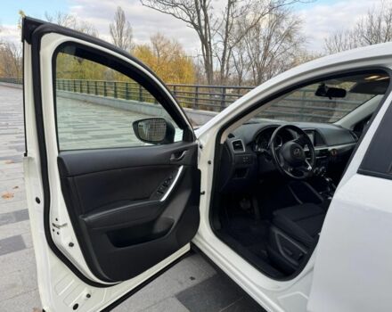 Білий Мазда СХ-5, об'ємом двигуна 2.5 л та пробігом 77 тис. км за 15000 $, фото 10 на Automoto.ua