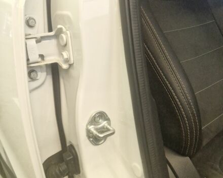 Білий Мазда СХ-5, об'ємом двигуна 0 л та пробігом 123 тис. км за 17000 $, фото 11 на Automoto.ua