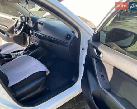 Білий Мазда СХ-5, об'ємом двигуна 2.49 л та пробігом 135 тис. км за 14000 $, фото 14 на Automoto.ua