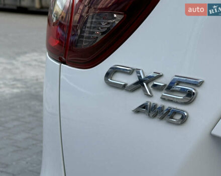 Білий Мазда СХ-5, об'ємом двигуна 2.2 л та пробігом 183 тис. км за 15999 $, фото 25 на Automoto.ua