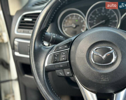 Білий Мазда СХ-5, об'ємом двигуна 2.5 л та пробігом 177 тис. км за 14999 $, фото 24 на Automoto.ua