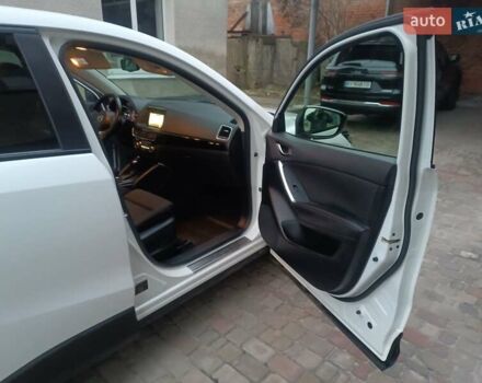 Білий Мазда СХ-5, об'ємом двигуна 2.2 л та пробігом 71 тис. км за 20000 $, фото 13 на Automoto.ua