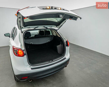 Белый Мазда СХ-5, объемом двигателя 2.5 л и пробегом 126 тыс. км за 16414 $, фото 5 на Automoto.ua