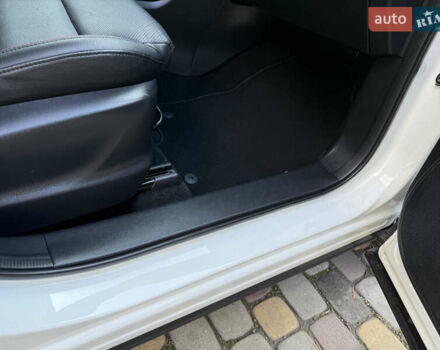 Белый Мазда СХ-5, объемом двигателя 2.2 л и пробегом 117 тыс. км за 16900 $, фото 79 на Automoto.ua