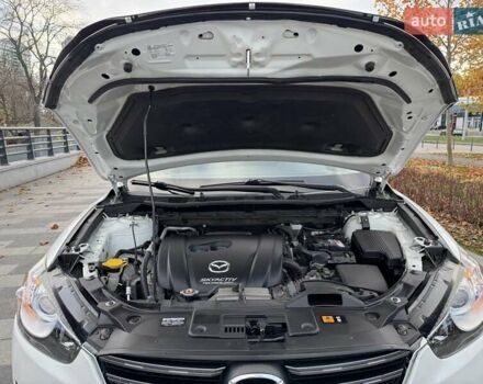 Білий Мазда СХ-5, об'ємом двигуна 2.49 л та пробігом 77 тис. км за 15500 $, фото 14 на Automoto.ua