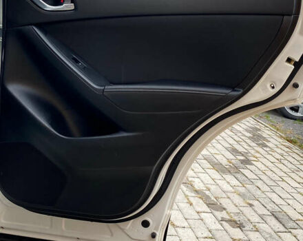 Білий Мазда СХ-5, об'ємом двигуна 2.2 л та пробігом 172 тис. км за 15850 $, фото 21 на Automoto.ua