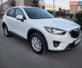 Белый Мазда СХ-5, объемом двигателя 2.5 л и пробегом 129 тыс. км за 14800 $, фото 2 на Automoto.ua