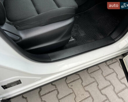 Белый Мазда СХ-5, объемом двигателя 2 л и пробегом 119 тыс. км за 16999 $, фото 34 на Automoto.ua