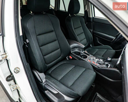 Белый Мазда СХ-5, объемом двигателя 2.5 л и пробегом 126 тыс. км за 16414 $, фото 16 на Automoto.ua