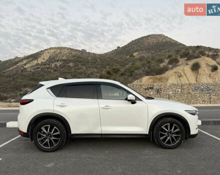 Белый Мазда СХ-5, объемом двигателя 2.2 л и пробегом 185 тыс. км за 20500 $, фото 2 на Automoto.ua