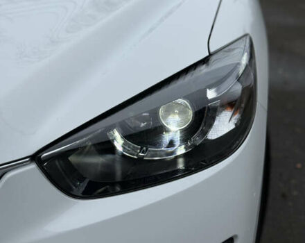 Белый Мазда СХ-5, объемом двигателя 2.2 л и пробегом 200 тыс. км за 17700 $, фото 125 на Automoto.ua