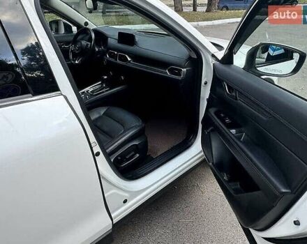 Белый Мазда СХ-5, объемом двигателя 2.49 л и пробегом 92 тыс. км за 20100 $, фото 5 на Automoto.ua