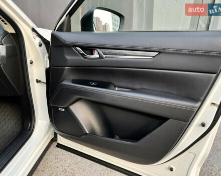 Белый Мазда СХ-5, объемом двигателя 2.49 л и пробегом 135 тыс. км за 23500 $, фото 47 на Automoto.ua