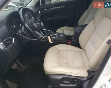 Білий Мазда СХ-5, об'ємом двигуна 2.49 л та пробігом 105 тис. км за 3000 $, фото 6 на Automoto.ua