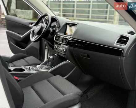 Белый Мазда СХ-5, объемом двигателя 2 л и пробегом 95 тыс. км за 17950 $, фото 44 на Automoto.ua